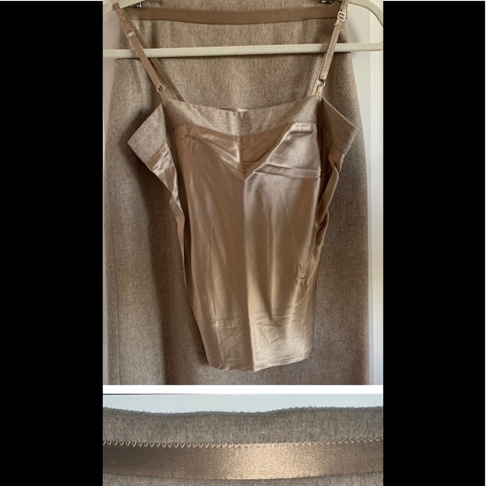 EUC💥HP🎉BCBGMaxAzria  Silk/Wool Skirt Cami set 2